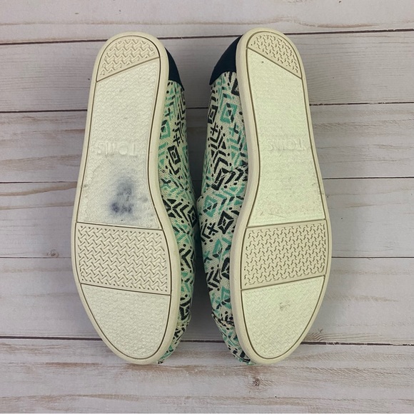TOMS Womens Tribal Print Slip On Canvas Flats Shoes Size US 6 - Picture 6 of 10